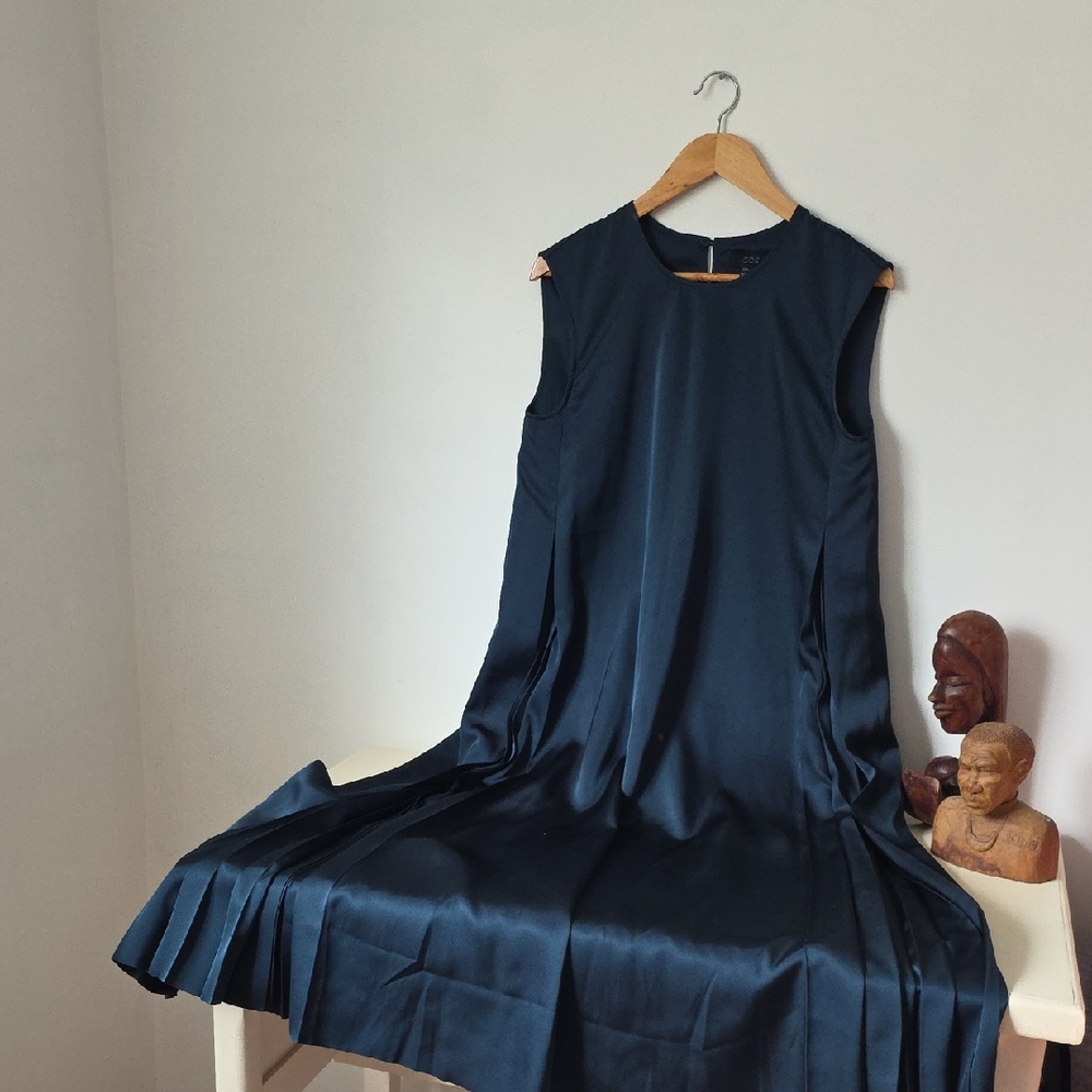 COS Dark Blue Sleeveless Midi Dress